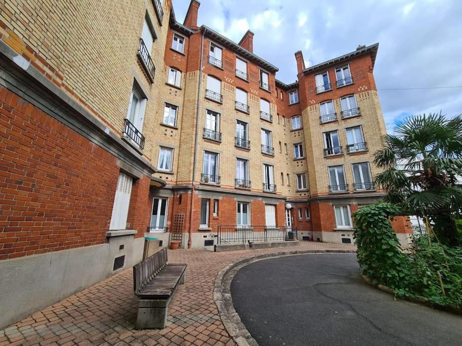 Suresnes : 2 Pieces Cosy Apartment Ngoại thất bức ảnh