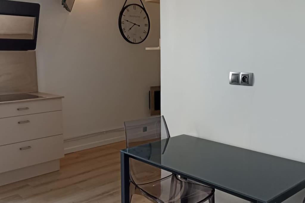 Suresnes : 2 Pieces Cosy Apartment Ngoại thất bức ảnh